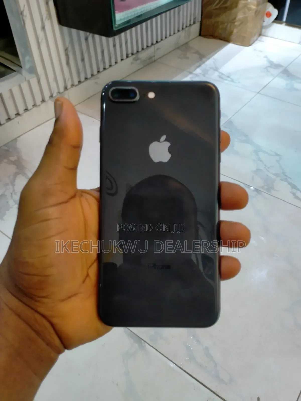 Apple iPhone 8 Plus 64 GB Black