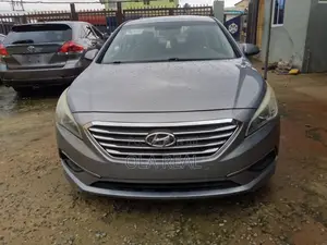 Hyundai Sonata SE 2016 Gray