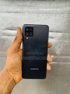 Samsung Galaxy A12 64 GB Black