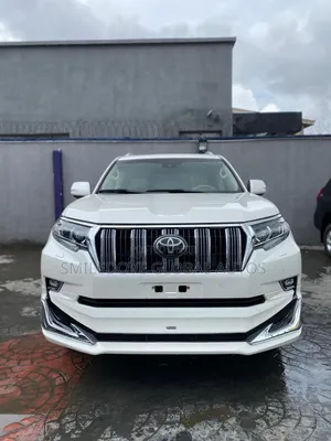Toyota Land Cruiser Prado 2023 White