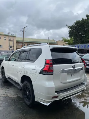 Toyota Land Cruiser Prado 2023 White