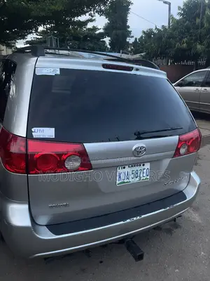 Toyota Sienna XLE 2007 Silver