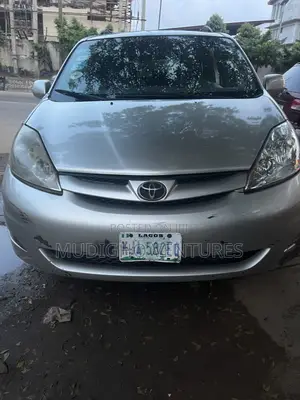 Toyota Sienna XLE 2007 Silver