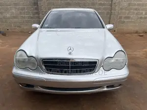 Mercedes-Benz C180 2003 Silver