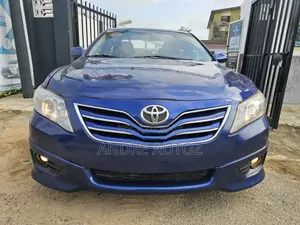 Toyota Camry 2011 Blue