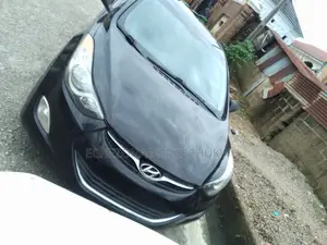 Hyundai Elantra 2013 Black