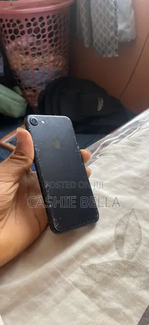 Apple iPhone 7 32 GB Black