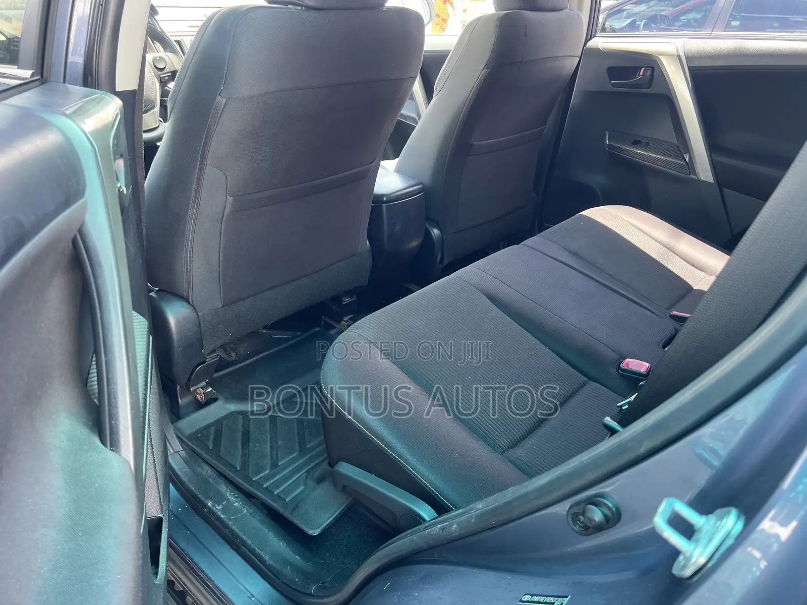 Toyota RAV4 XLE AWD (2.5L 4cyl 6A) 2013 Blue