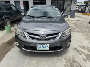 Toyota Corolla 2013 Gray