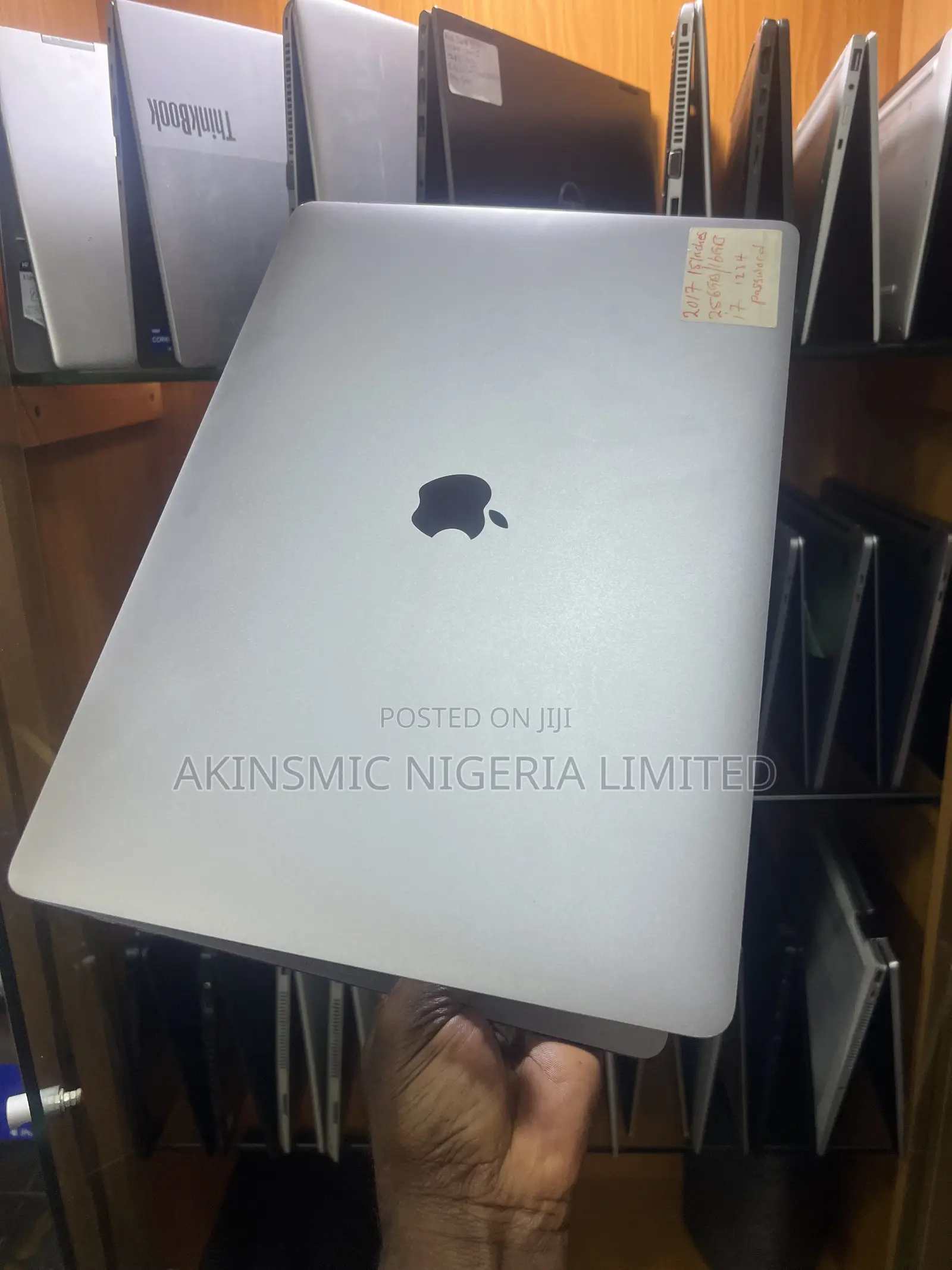 Laptop Apple MacBook Pro 2017 16GB Intel Core i7 SSD 256GB