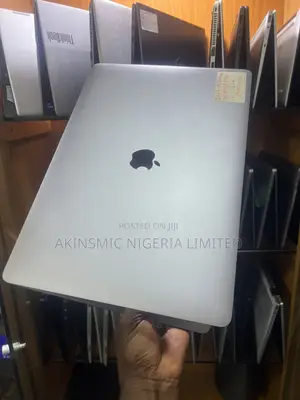 Laptop Apple MacBook Pro 2017 16GB Intel Core i7 SSD 256GB