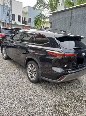 Toyota Highlander Platinum AWD 2024 Black