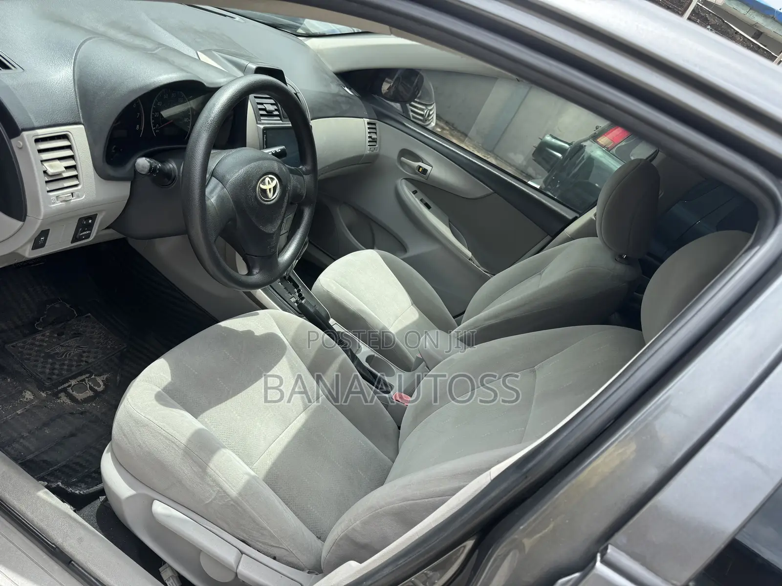 Toyota Corolla 2013 Gray