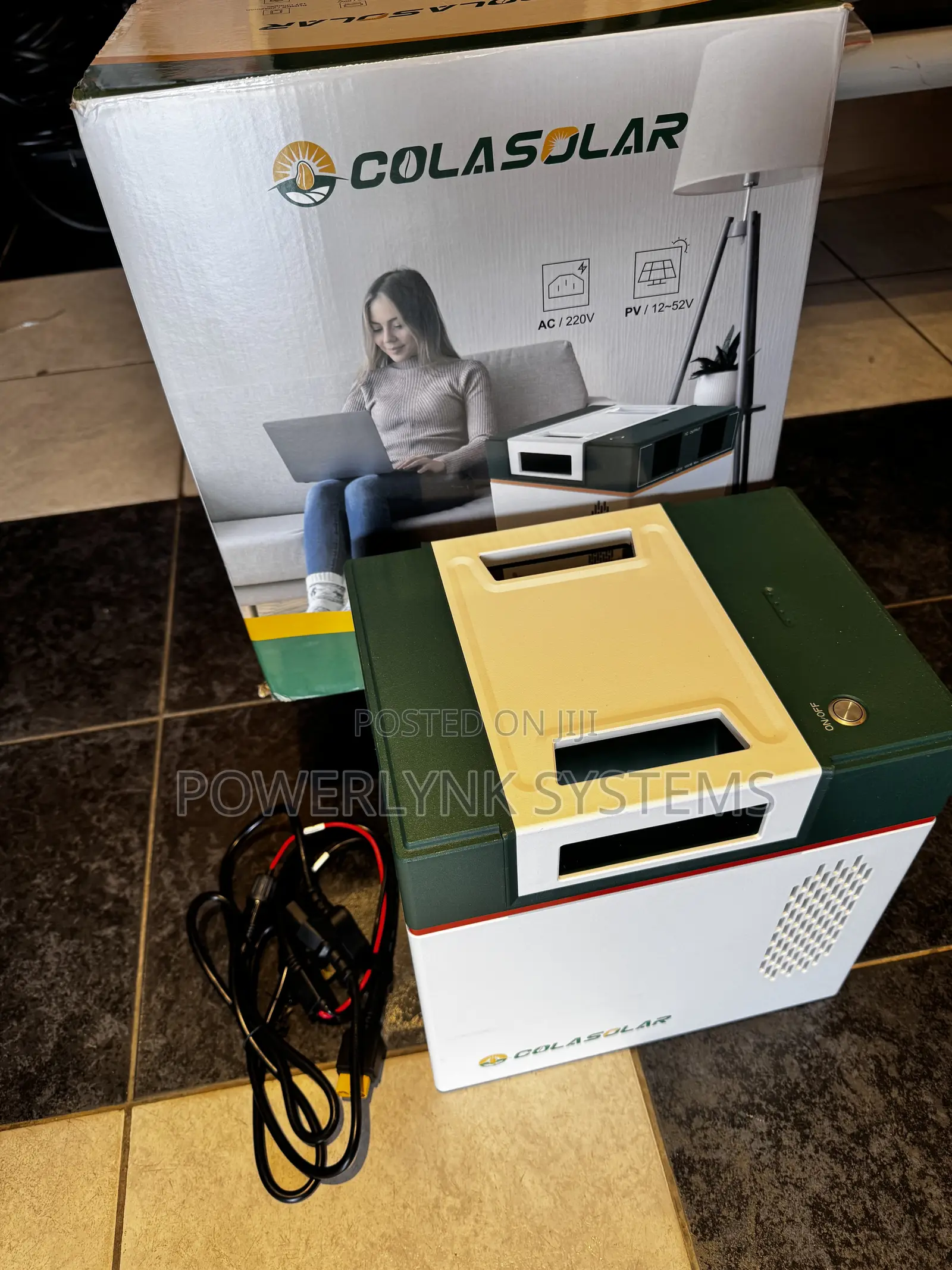 Cola Solar 2000 Solar Generator