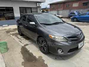 Toyota Corolla 2013 Gray