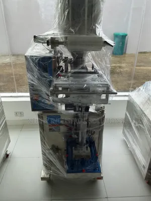 1kg Granule Packaging Machine With Auto Loader and Conveyor