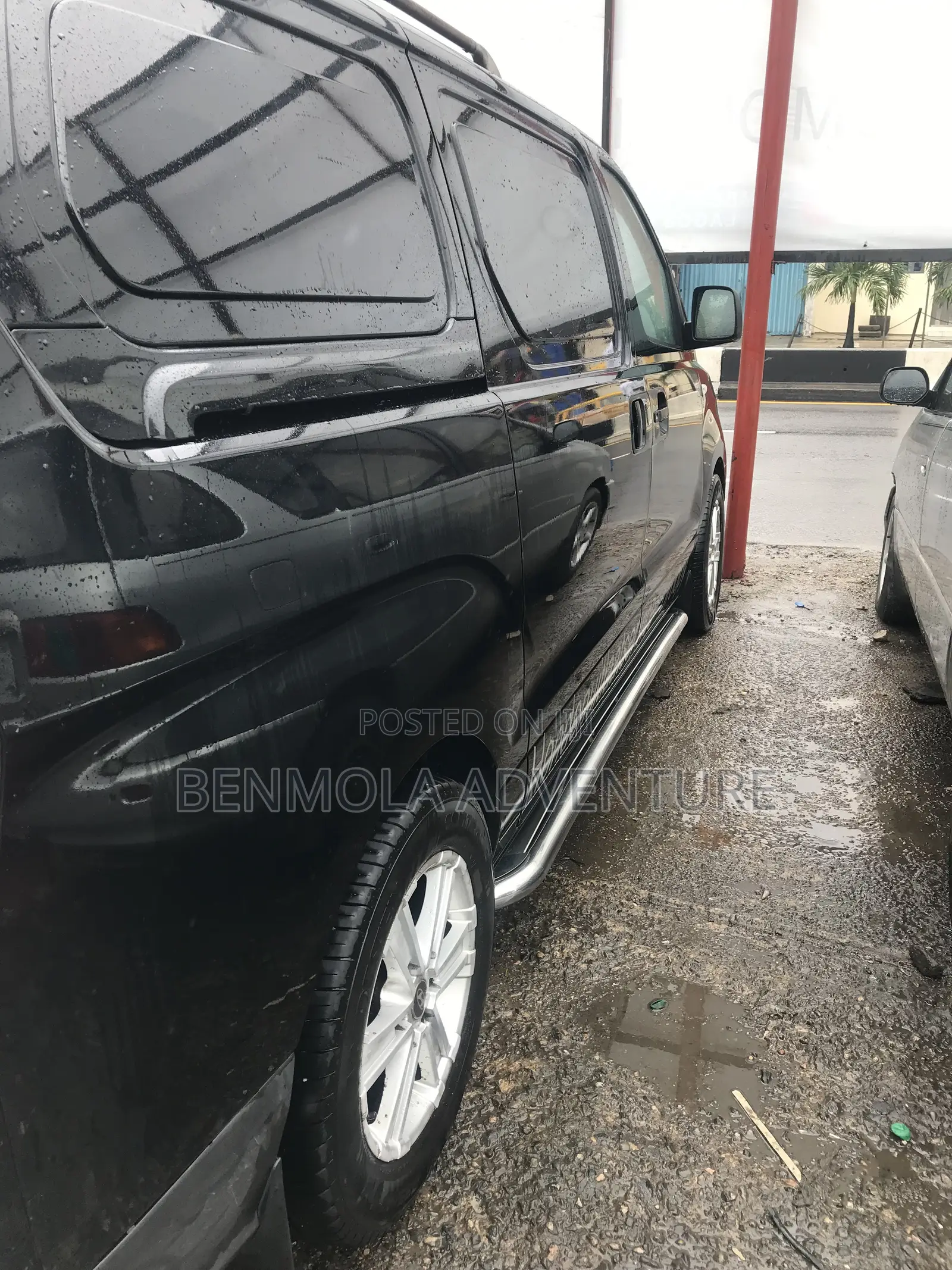 Hyundai H1 2010 Black