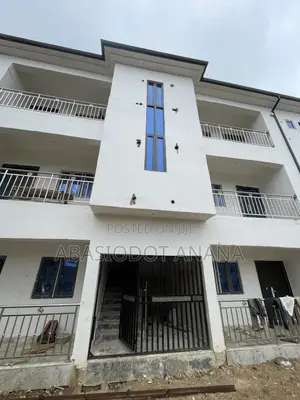 2bdrm Apartment in Oron Road, Uyo for rent