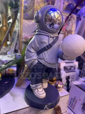Astronaut Man