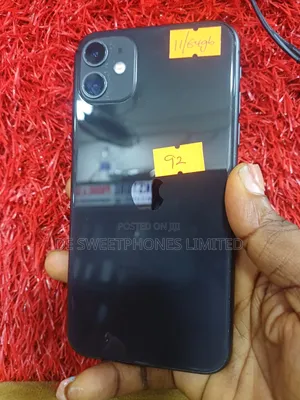 Apple iPhone 11 64 GB Black