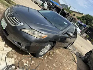 Toyota Camry LE 4dr Sedan (2.4L 4cyl 5A) 2008 Gray