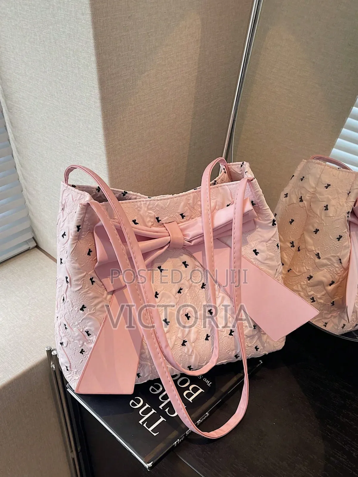 Victoria's Collections