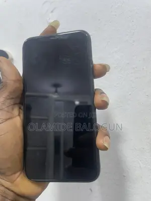 Apple iPhone XR 64 GB Black