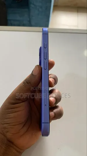 Apple iPhone 16 128 GB Blue