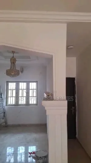 3bdrm Block of Flats in Guobadia, Gra, Benin City for rent