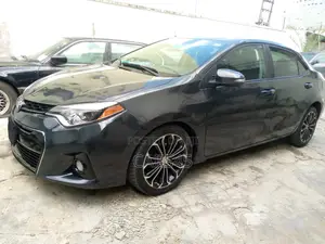 Toyota Corolla 2014 Black