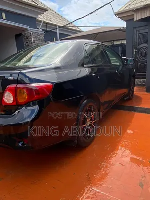 Toyota Corolla LE 4dr Sedan (1.8L 4cyl 4A) 2010 Black