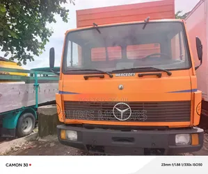 Mercedes 814 Container Body Diesel Engine/ 6 Tires 6 Boat