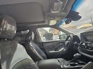 Toyota Highlander 2021