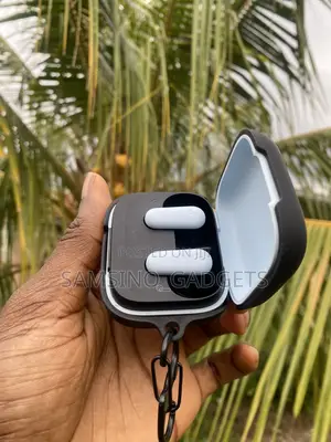 Soundcore R50i Nc Comes With Protective Case.
