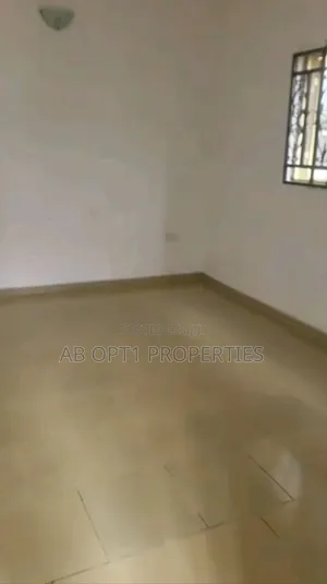 1bdrm Room & Parlour in Guobadia, Gra, Benin City for rent