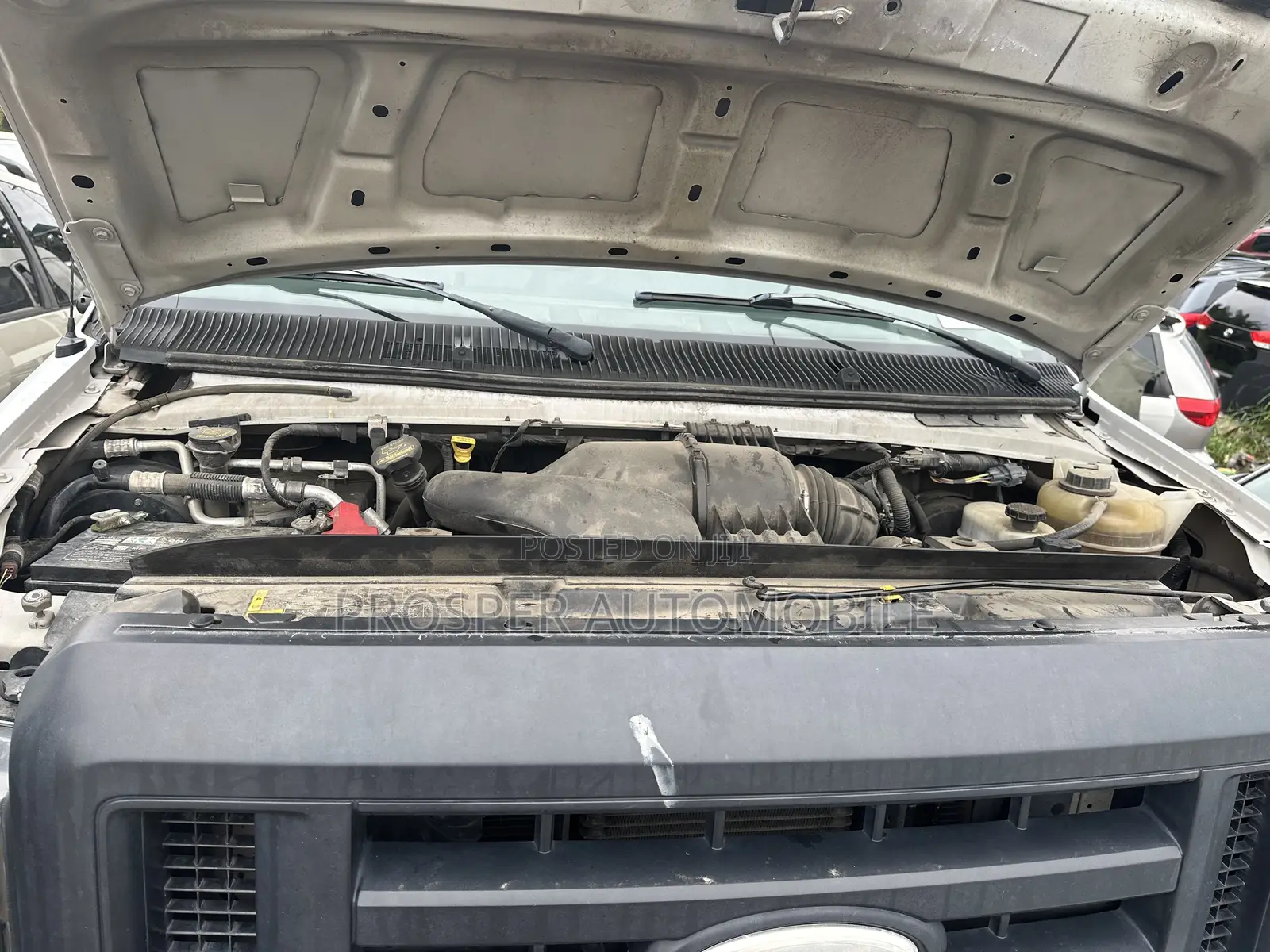 Ford E250 2014 White