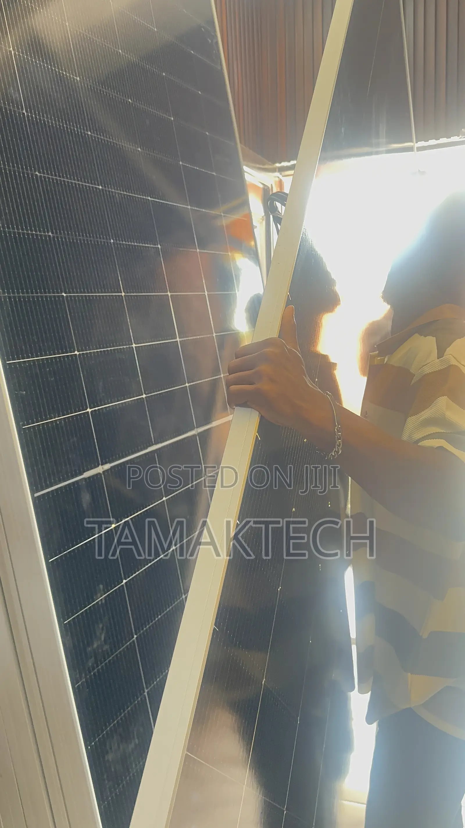 Jinko 725w Solar Panels
