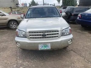 Toyota Highlander 2003 Gold