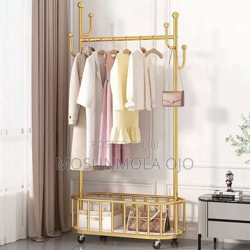 Luxury Cloth Hanger With Lower Storage Basket -100cm