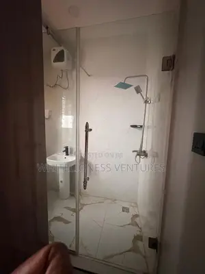 Furnished 2bdrm Block of Flats in Lekki Phase1 for rent