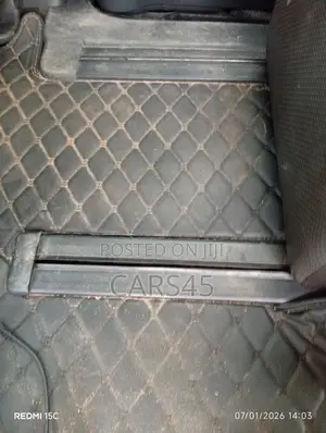 Nissan Elgrand 2011 Gray