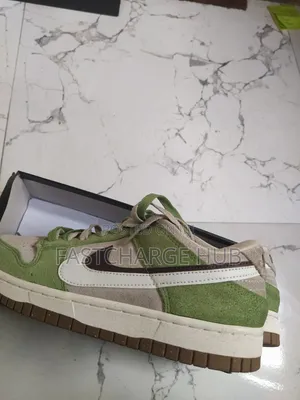 Original Nike Sneakers