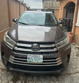 Toyota Highlander Limited 4dr SUV AWD (3.5L 6cyl 6A) 2015 Gray