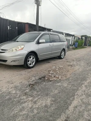 Toyota Sienna 2006 Silver