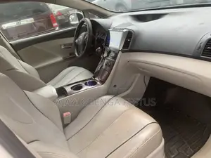 Toyota Venza AWD 2012 White