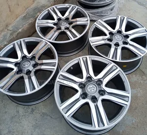 17 Inch Rim for Hilux Pencil and Silver