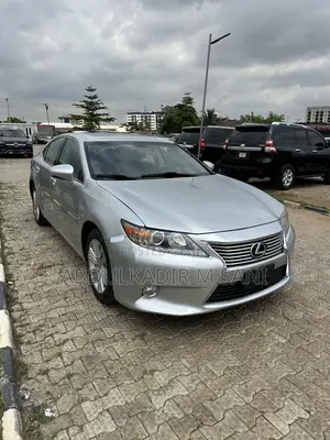 Lexus ES 2015 Silver
