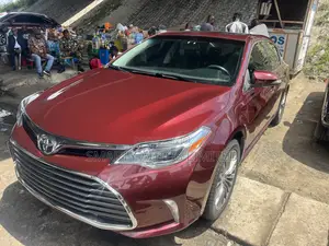 Toyota Avalon Limited Sedan FWD (3.5L 6cyl 6A) 2017 Red