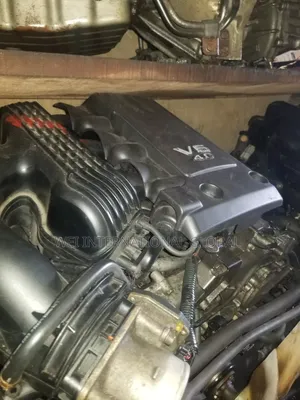 Nissan Pathfinder Engine