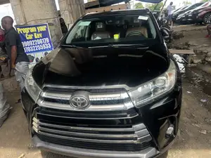 Toyota Highlander Limited Platinum 4x4 V6 (3.5L 6cyl 8A) 2018 Black